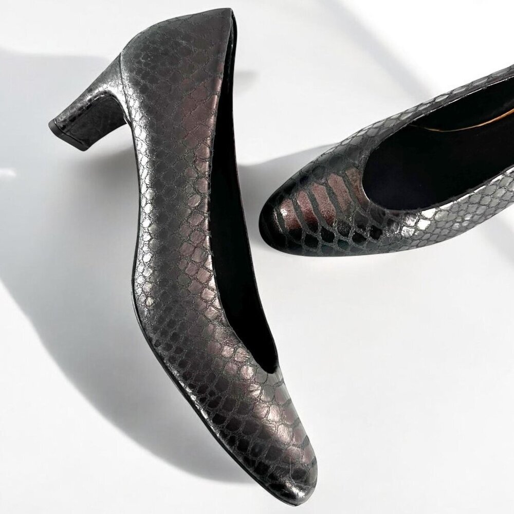 Vtg 90s Y2k Stuart Weitzman Brown Reptile Embossed Leather Mid Heel Pumps 9.5 N